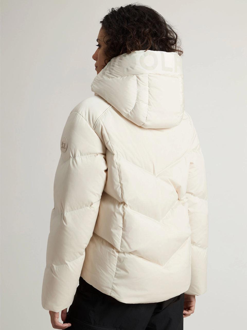 WOOLRICH Piumino Corto Alsea Con Cappuccio Staccabile Latte