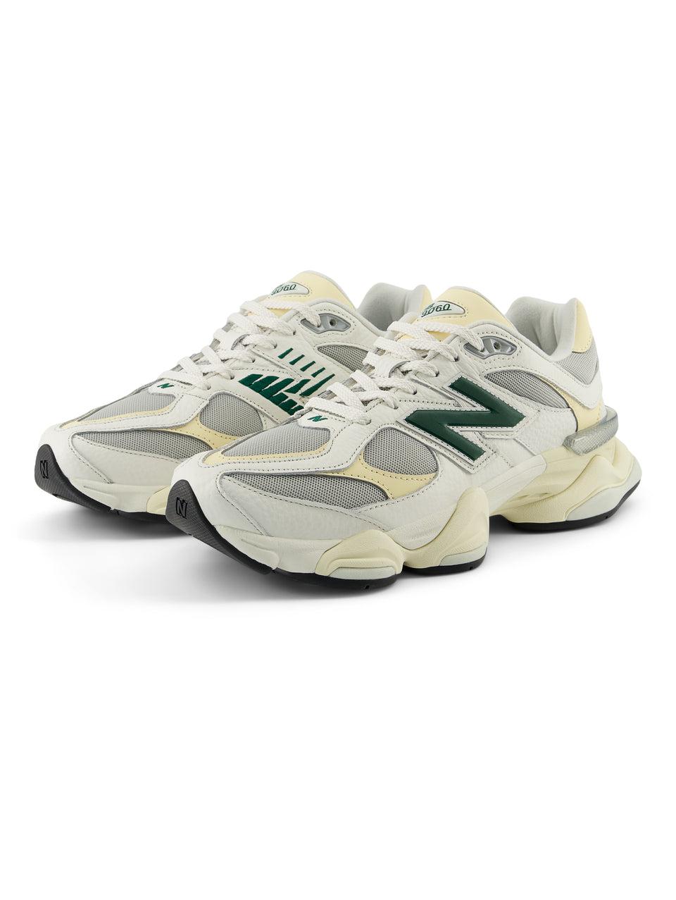 NEW BALANCE Sneakers Da Donna Futuristica 9060 Bianco/Crema