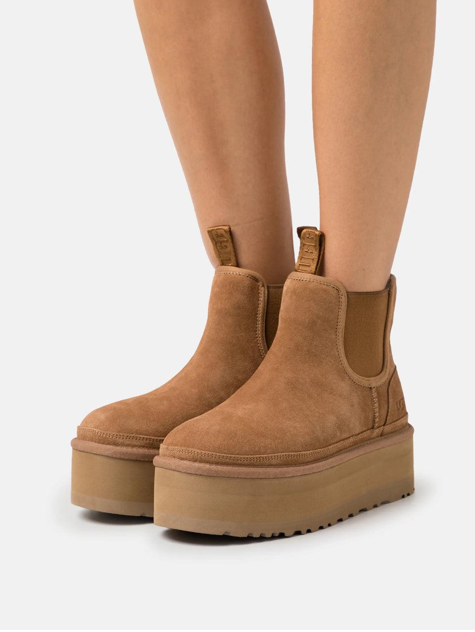 UGG Stivaletti Chelsea Con Platform Castagna