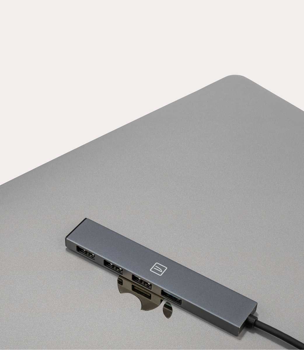 Tucano Hub 4-in-1 USB-A Con 1 USB 3.0 + 3 USB 2.0