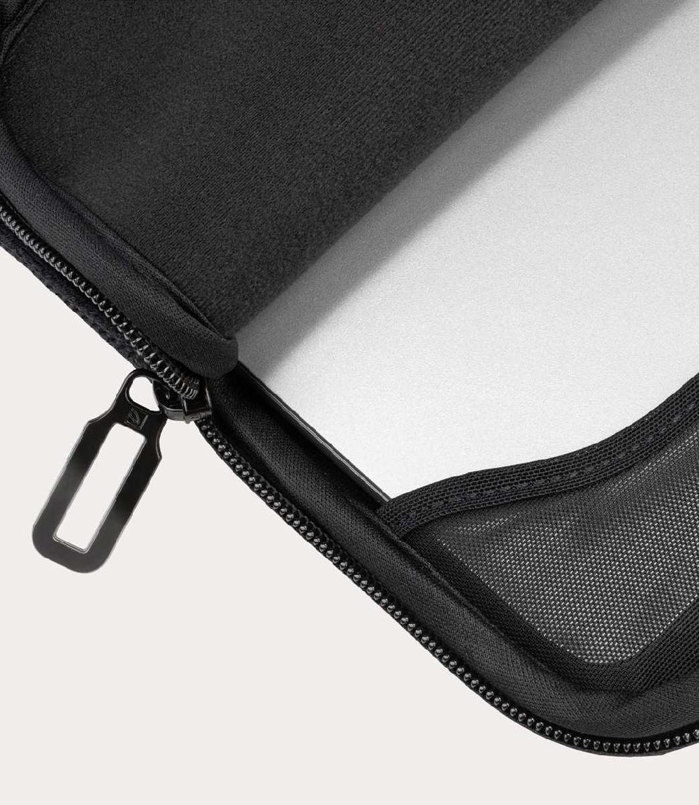 Tucano Second Skin Per MacBook Pro 14"