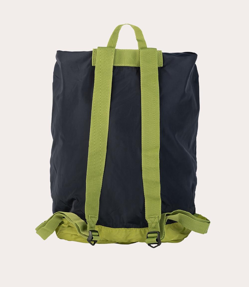 Tucano Zaino Pieghevole In Materiale Ottenuto Dalla Plastica Riciclata