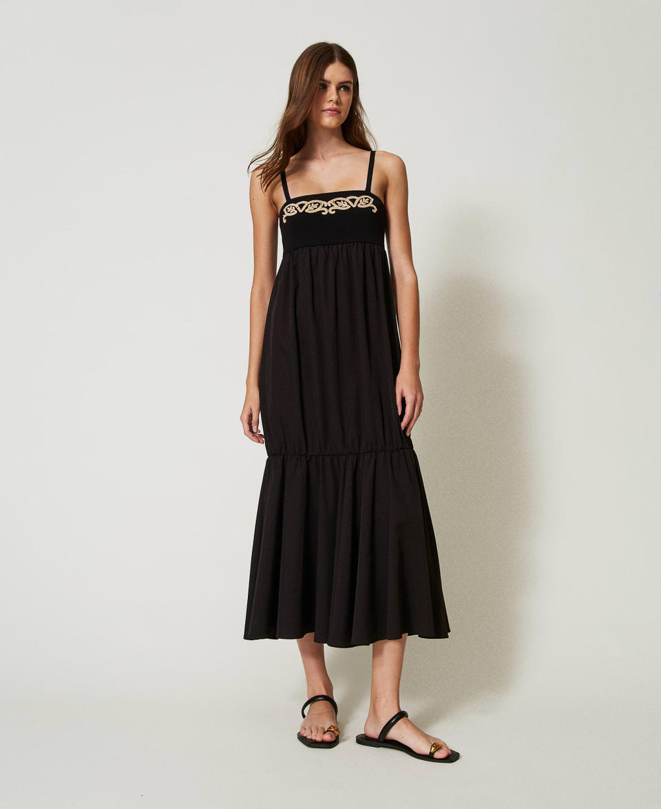 Twin Set Abito Lungo In Maglia Con Ricamo