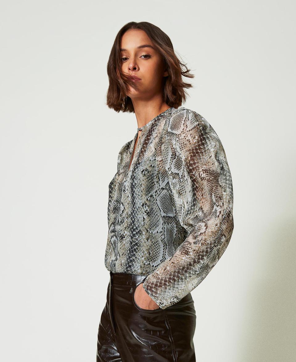 Twin Set Blusa In Creponne Con Stampa Snake
