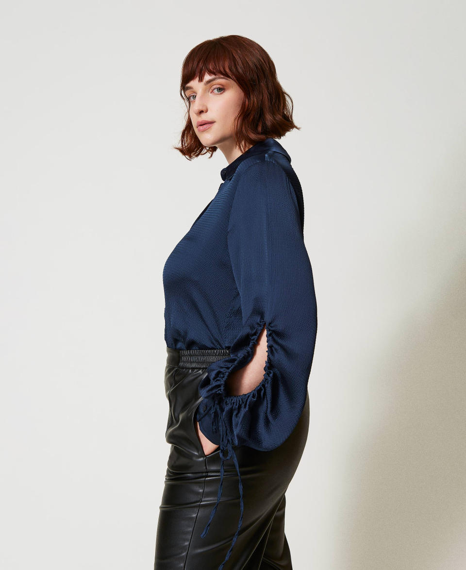 Twin Set Camicia In Raso Martellato Con Oblò