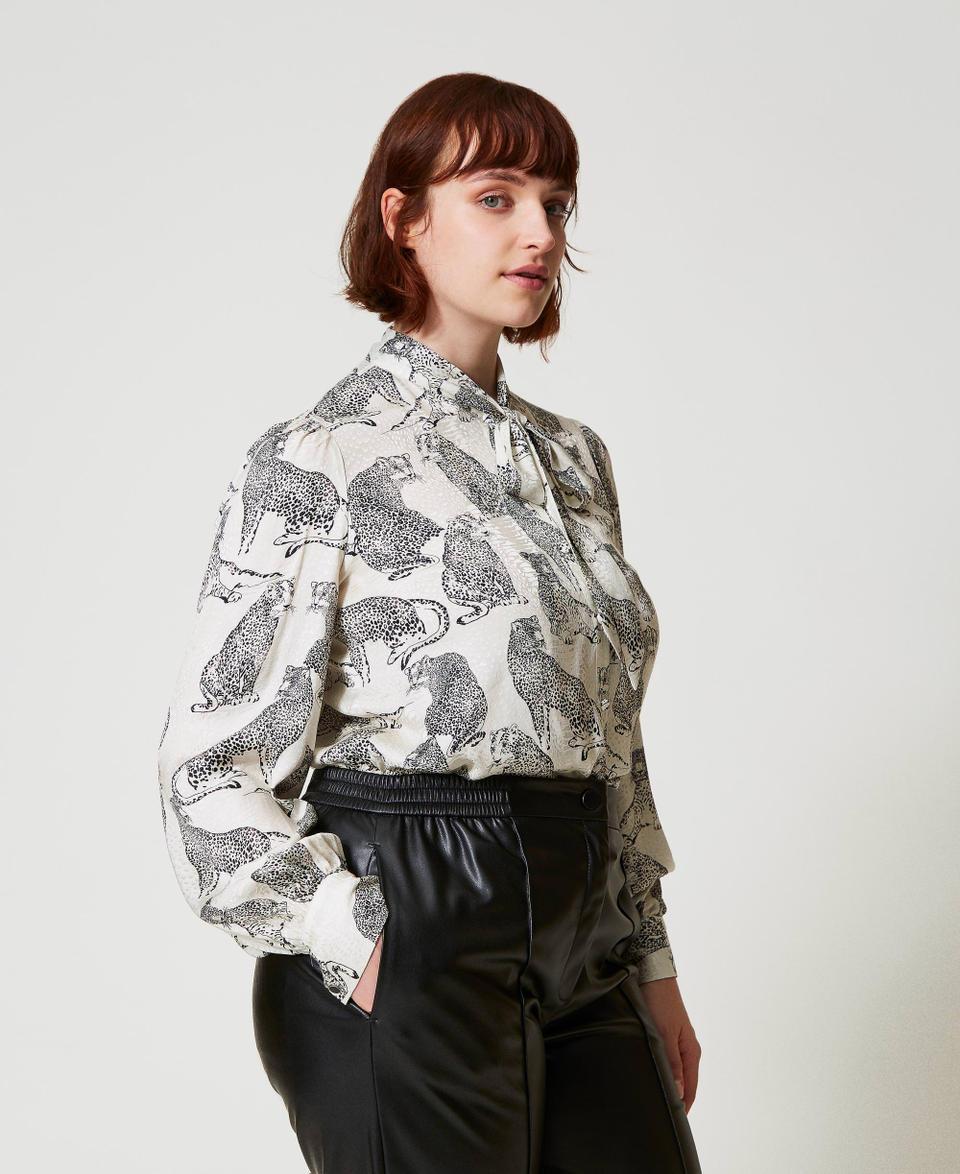 Twin Set Camicia Jacquard Con Stampa Giaguaro