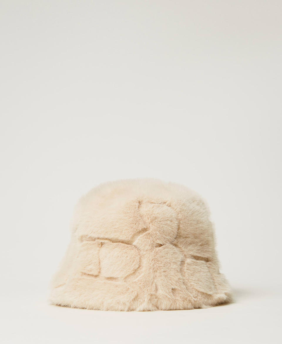 Twin Set Cappello bucket in faux fur con logo