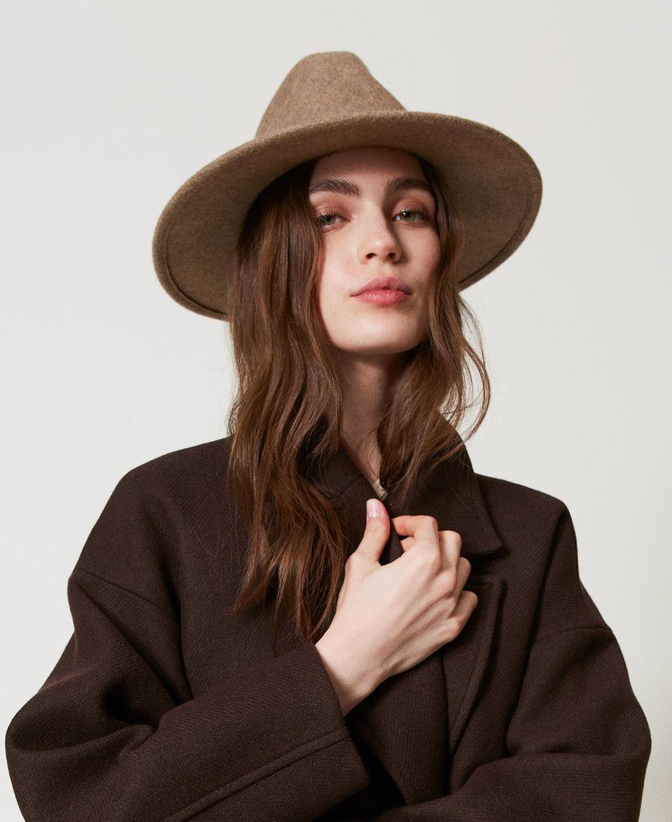 Twin Set Cappello In Panno Con Oval T