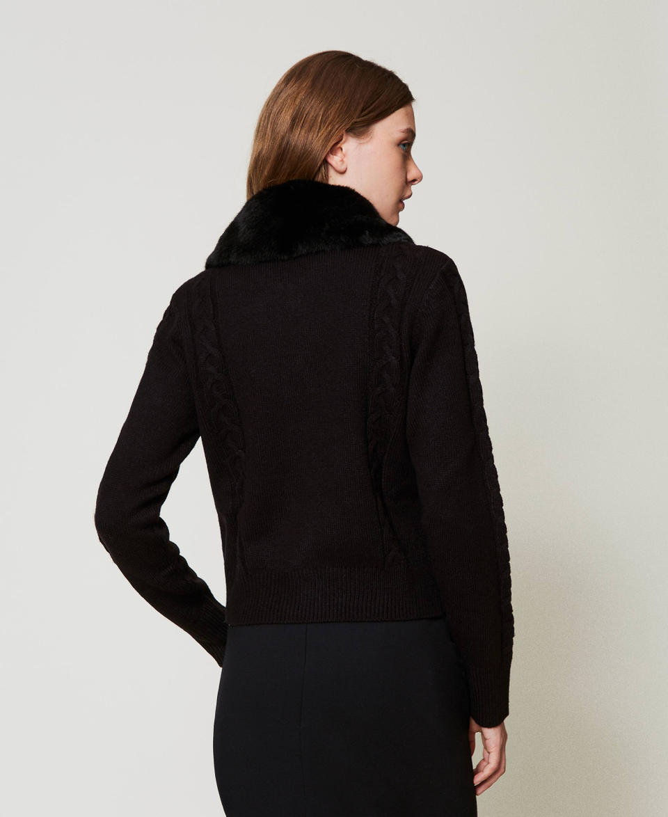 Twin Set Cardigan Corto Con Collo In Faux Fur