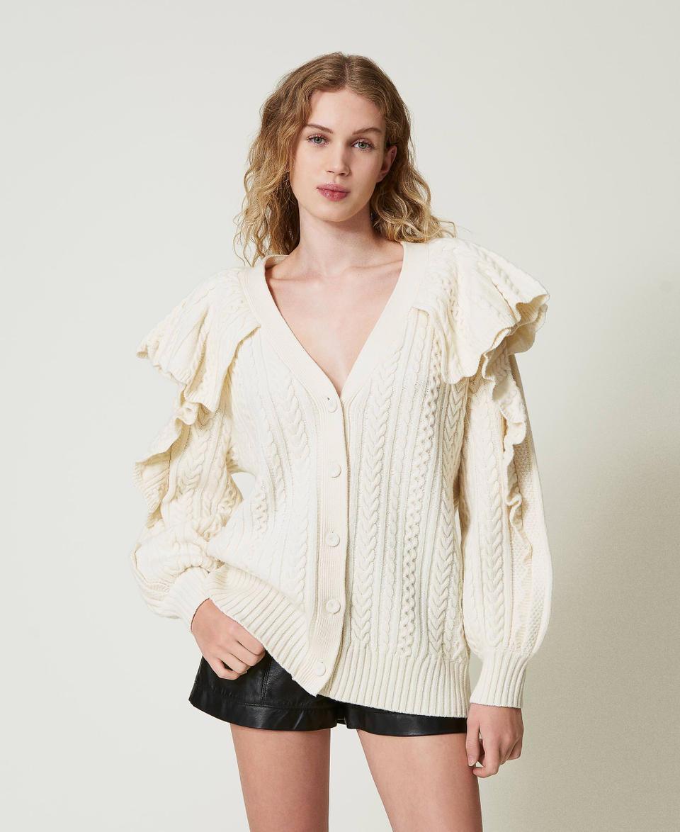 Twin Set Cardigan In Misto Lana Con Volant