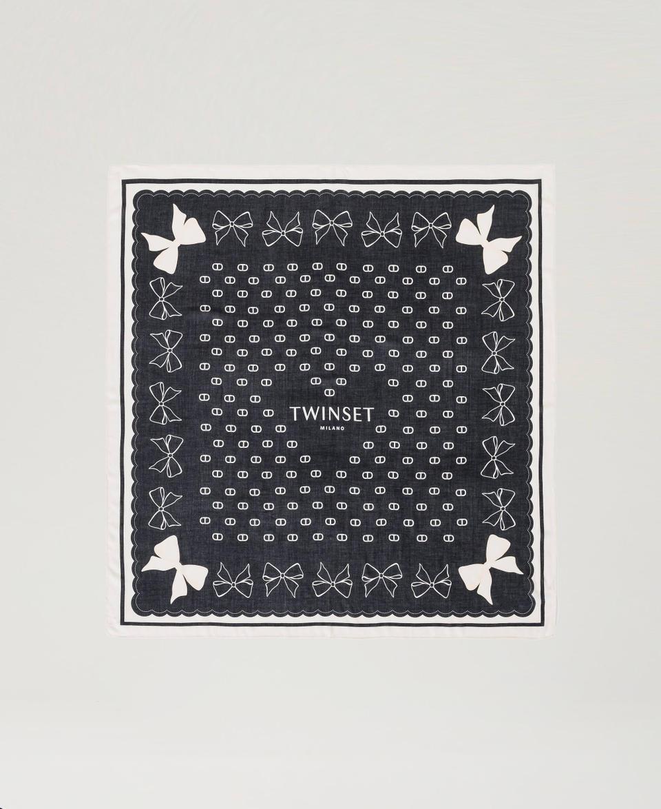 Twin Set Kefiah Con Stampa Fiocchi E Logo