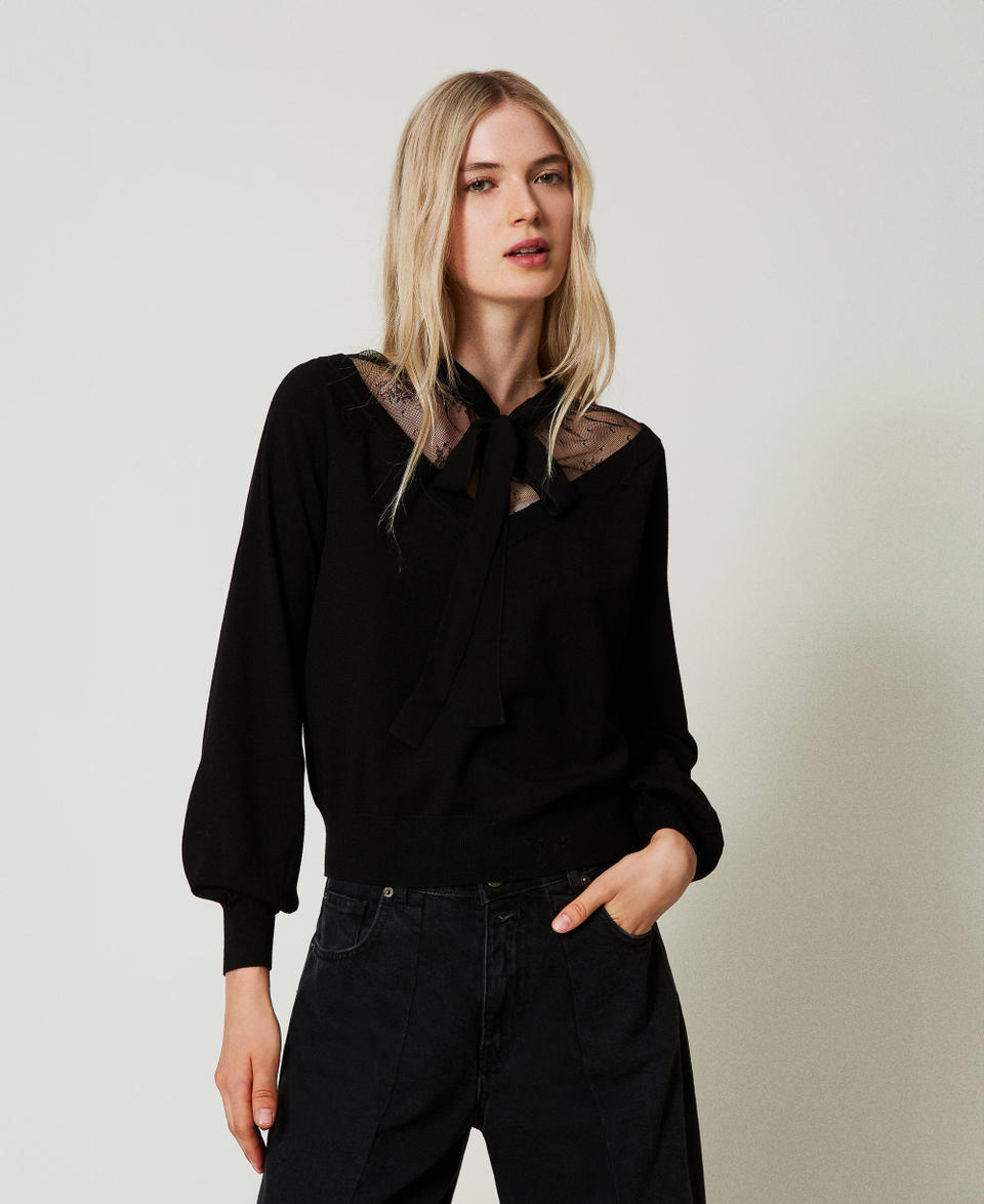 Twin Set Maglia con pizzo e fiocco