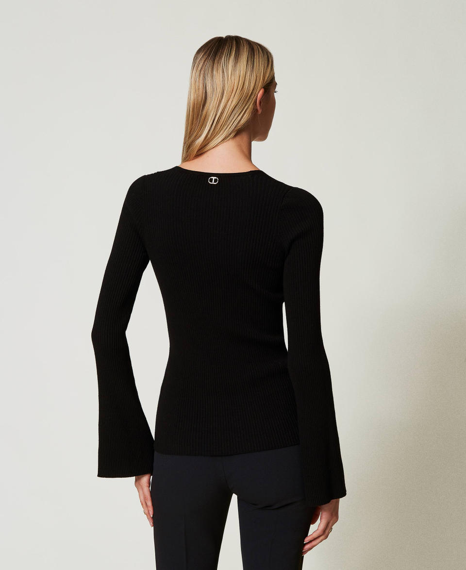 Twin Set Maglia Fitted A Costine Con Incrocio