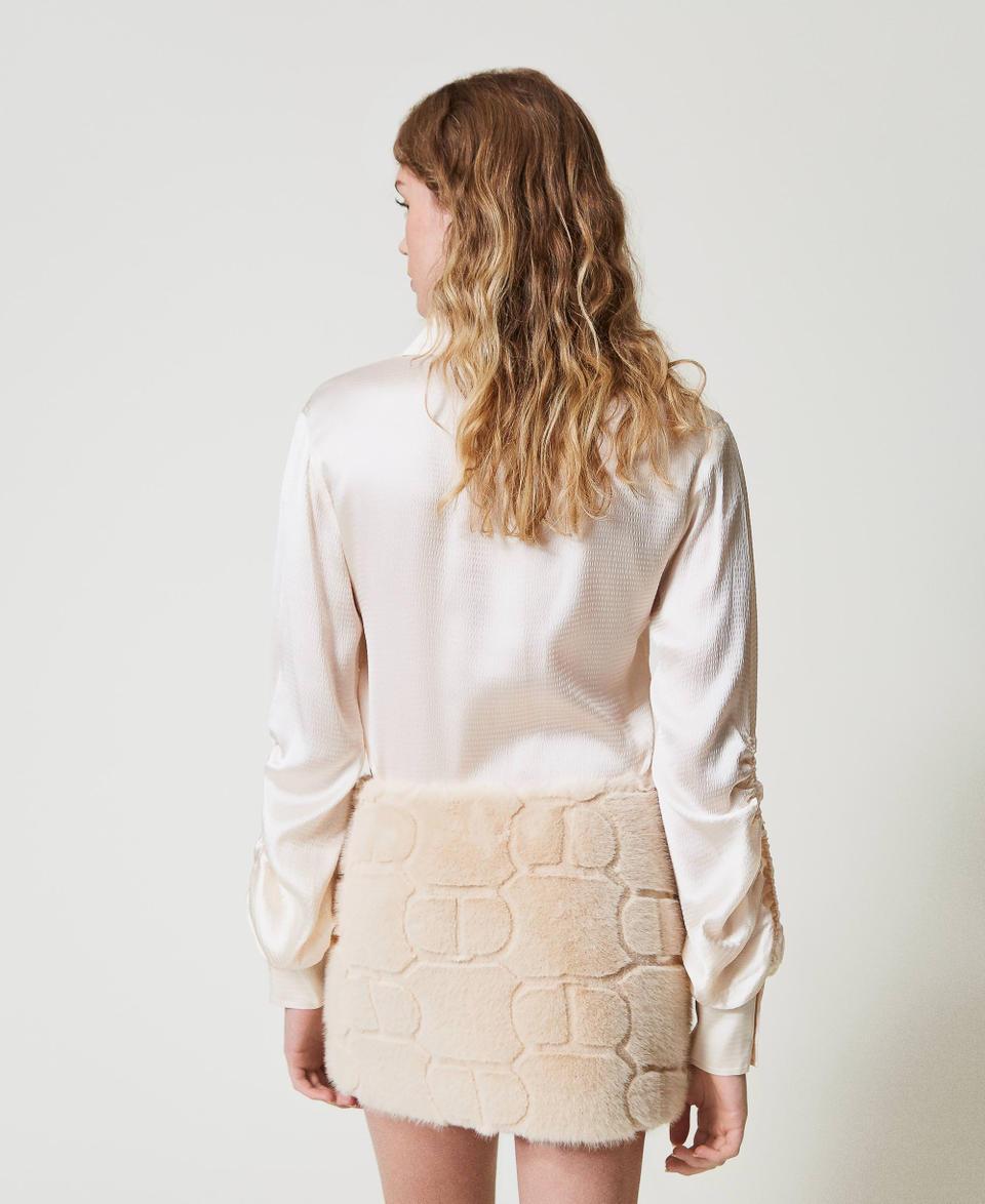 Twin Set Minigonna In Faux Fur Con Oval T