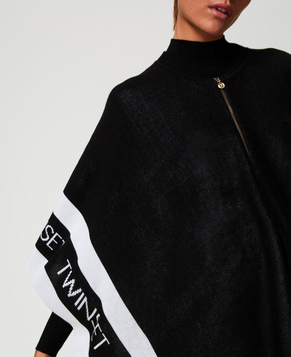 Twin Set Poncho In Maglia Jacquard Con Logo