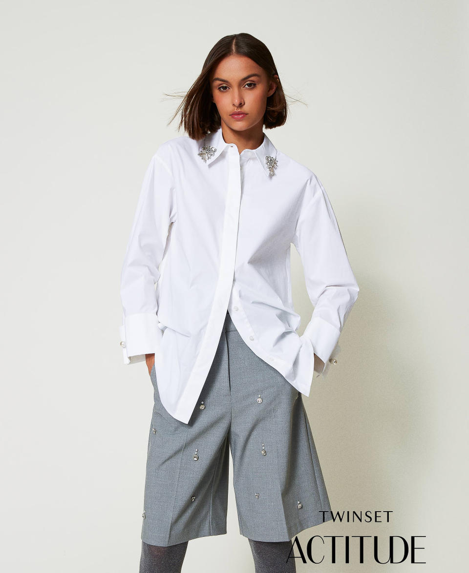 Twin Set Shorts con ricami a mano