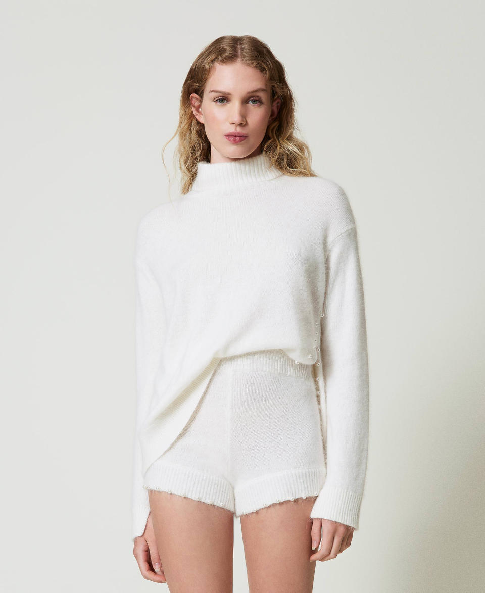 Twin Set Shorts in maglia misto angora con perle