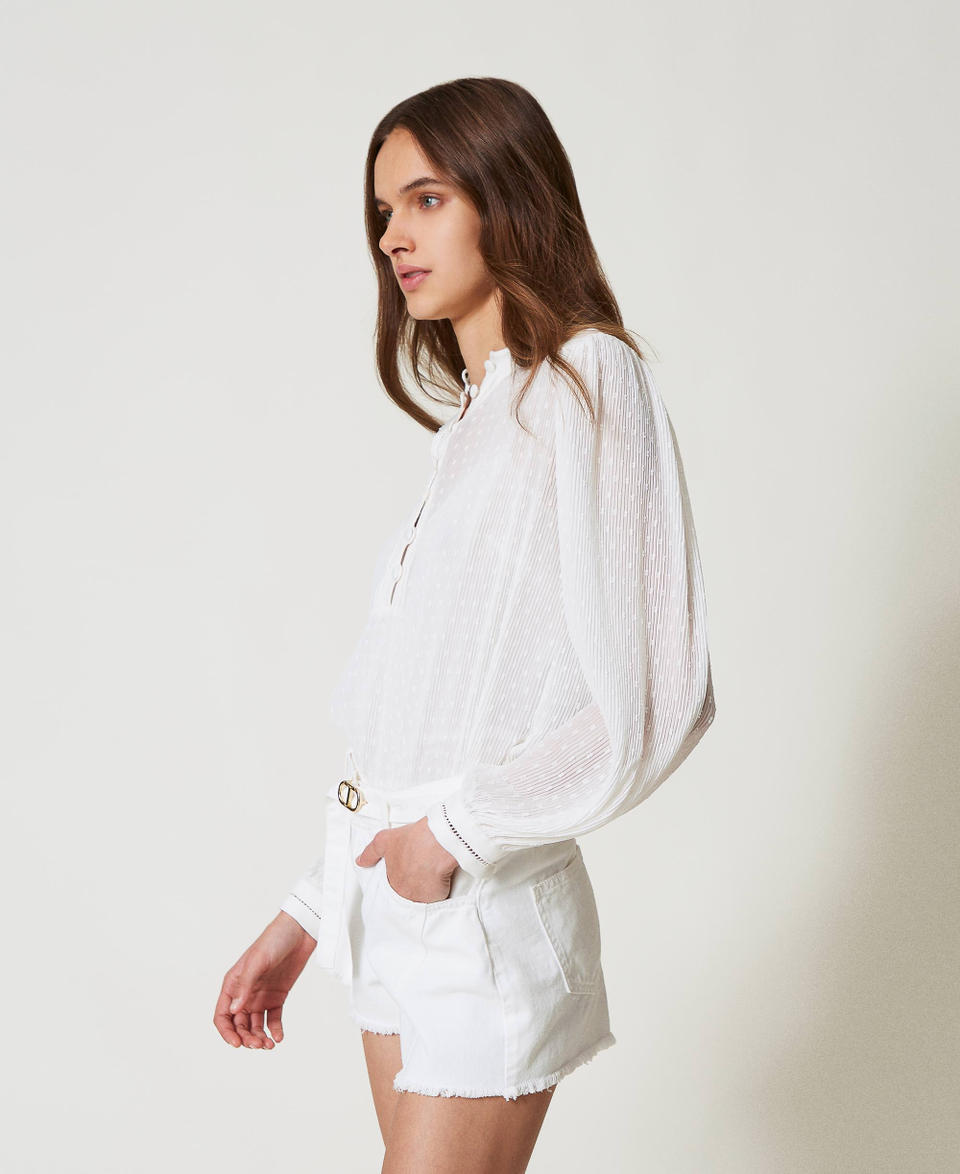 Twin Set Shorts In White Bull Con Cintura Oval T