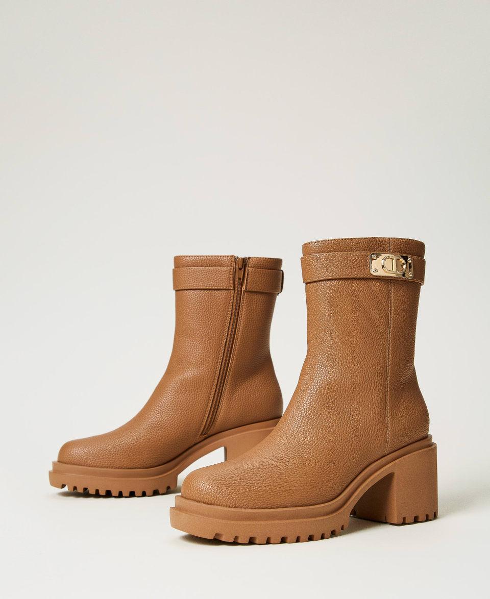 Twin Set Stivaletti Con Placchetta Logo