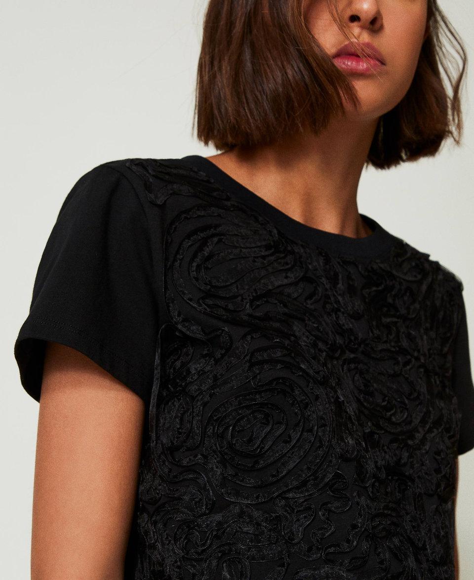 Twin Set T-shirt Con Ricami In Organza