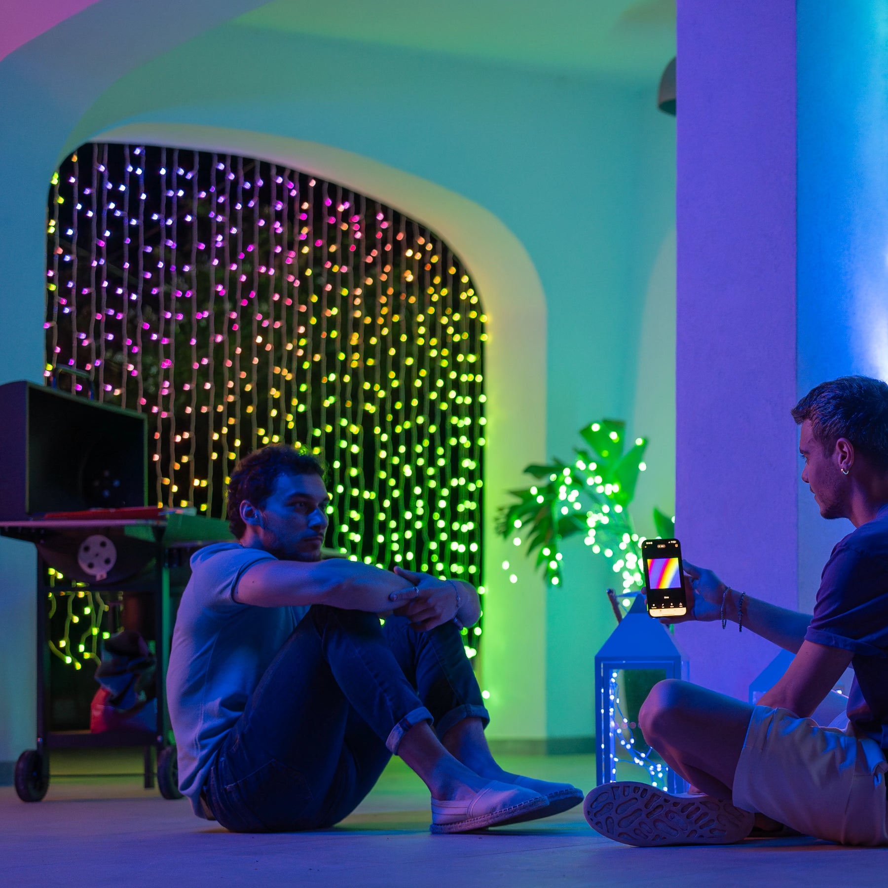 Twinkly Curtain (edizione Multicolore + Bianco)