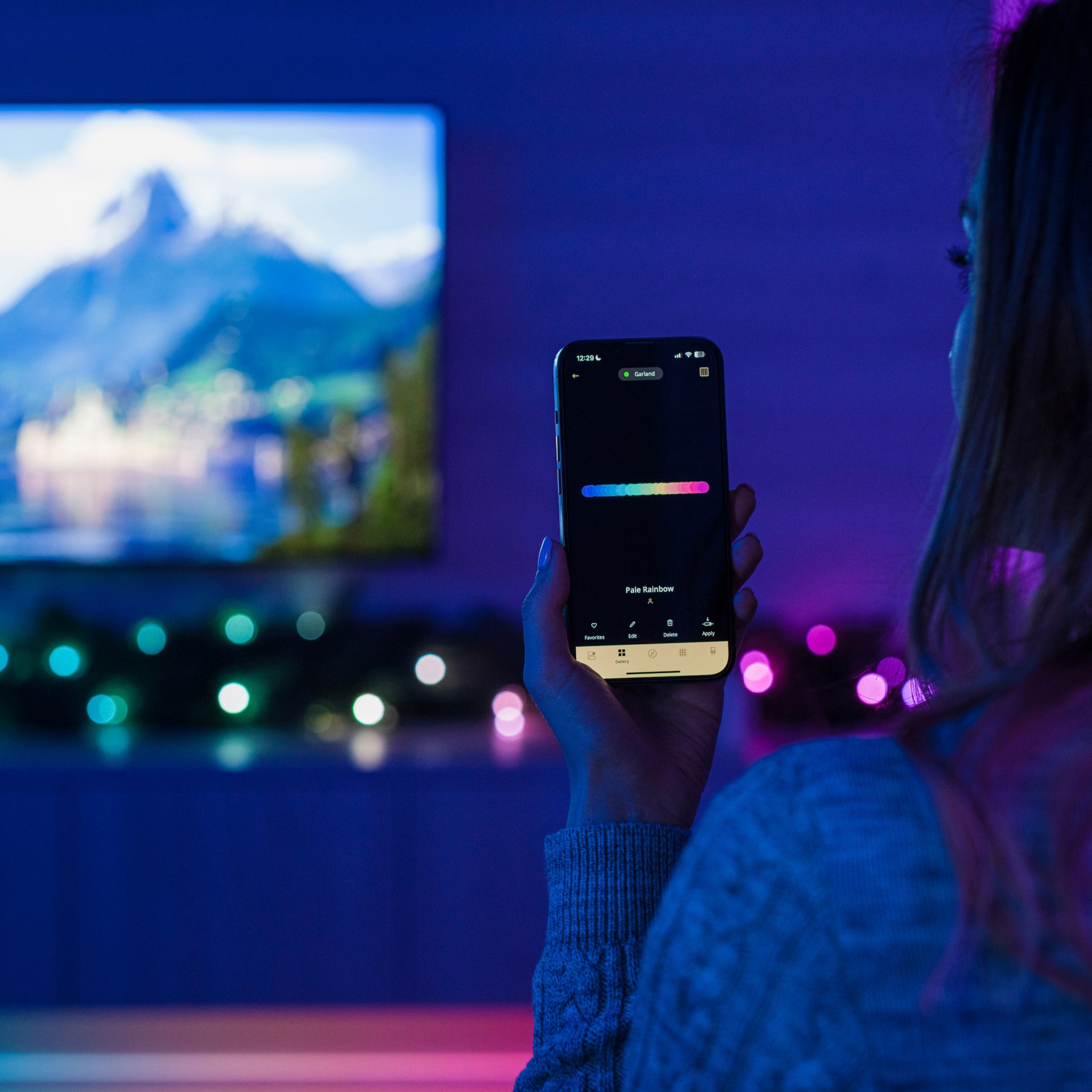 Twinkly Pre-lit Regal Garland