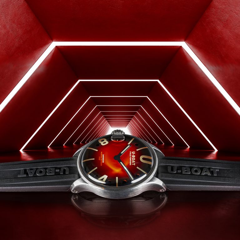 U Boat DARKMOON 40 MM RED SS SOLEIL