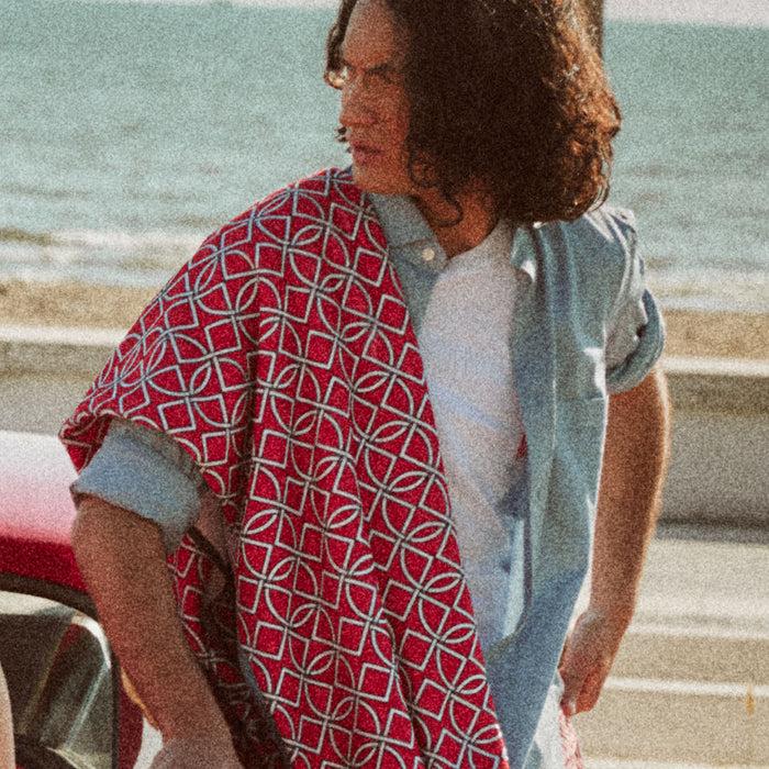 Ulturale T-Shirt Bianca Con Taschino Rosso E Logomania Bianca In 100% Cotone - Ulturale