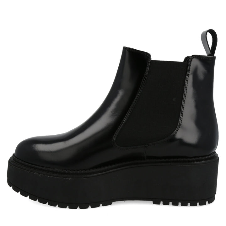 Uma Parker Glossy Beatles Wedge