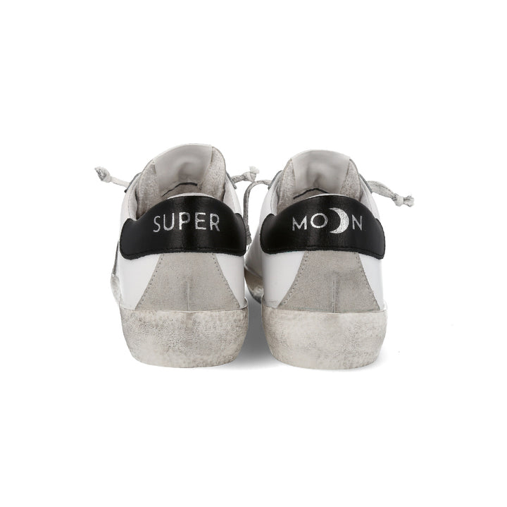 Uma Parker SuperMoon Light