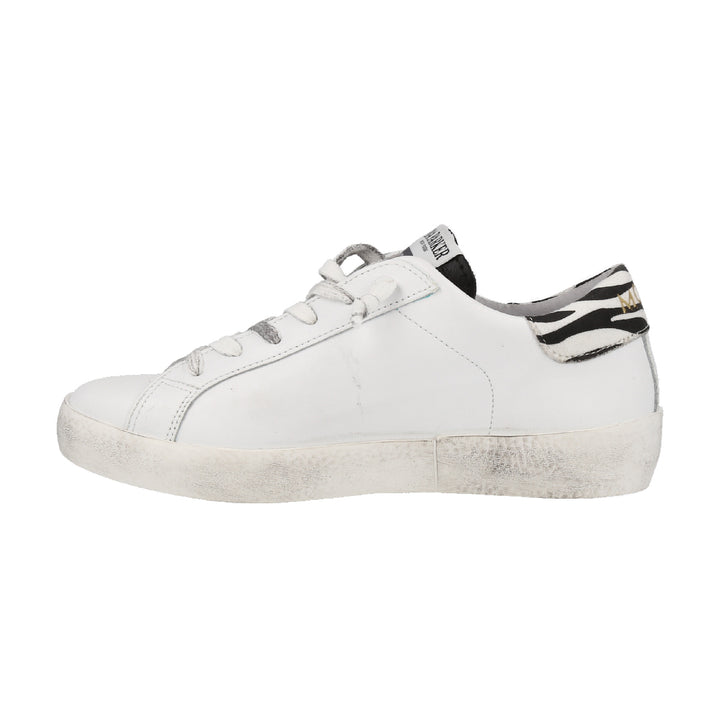 Uma Parker SuperMoon Zebra