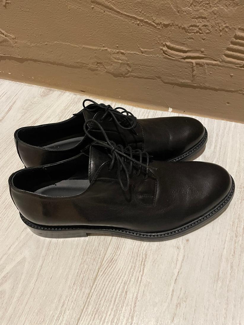 Underground Couture Stringate Vitello Nere