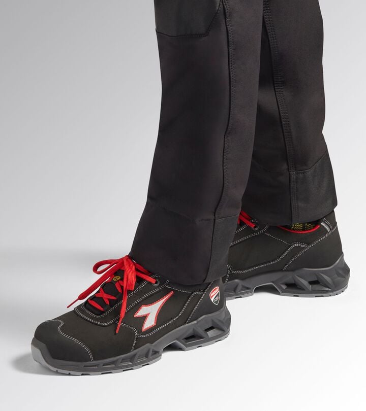 Utility Diadora SHARK ENGINE LOW S3S FO SR ESD Scarpa Antinfortunistica Bassa