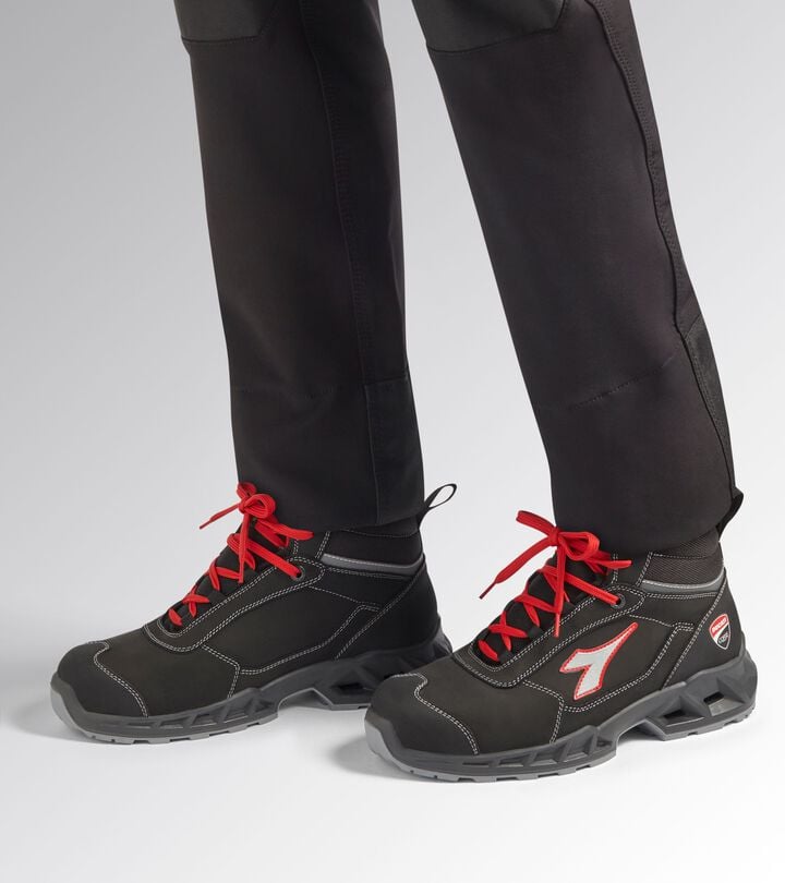 Utility Diadora SHARK ENGINE MID S3S FO SR ESD Scarpa Antinfortunistica Alta