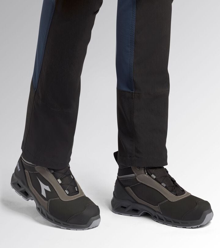 Utility Diadora SHARK ST IMP LEA Q MID S3S FO SR SC ESD Scarpa Antinfortunistica Alta