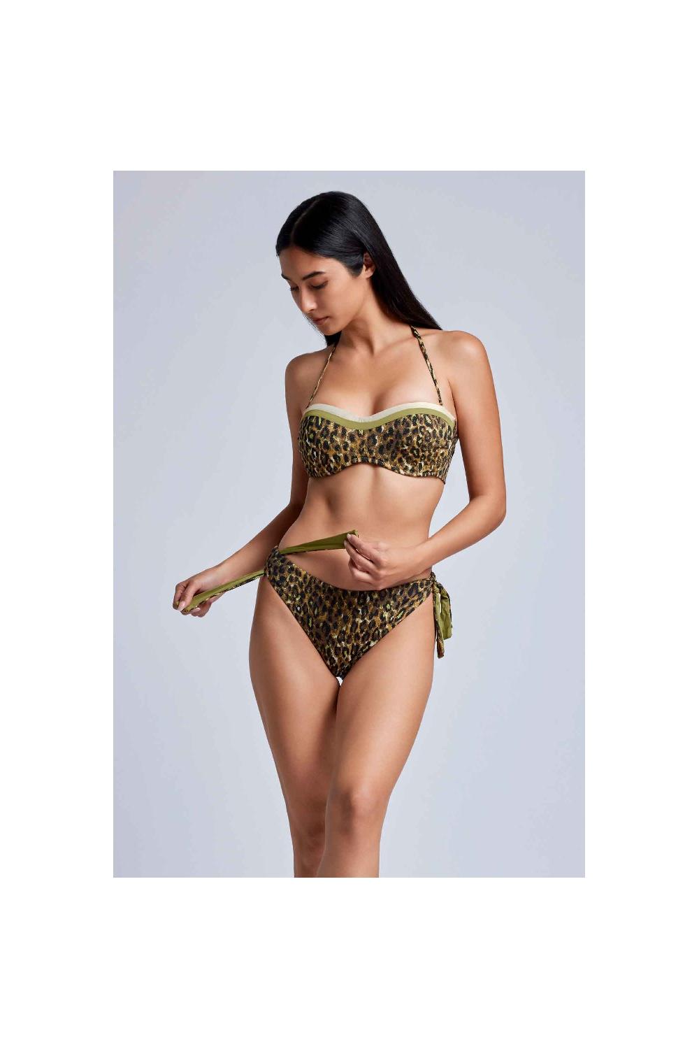 Vacanze Italiane Bikini a fascia con coppe Lampone