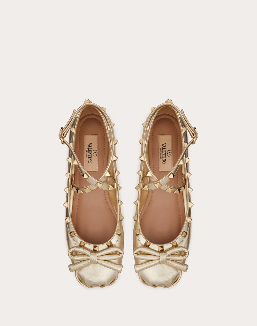Valentino Handbags Ballerina Rockstud In Nappa Laminata Per Donna In Platino | Valentino IT