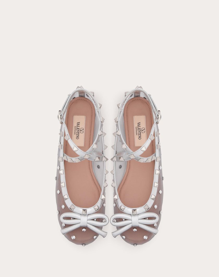 Valentino Handbags Ballerina Rockstud In Rete Con Cristalli Per Donna In Pastel Grey/silver | Valentino IT