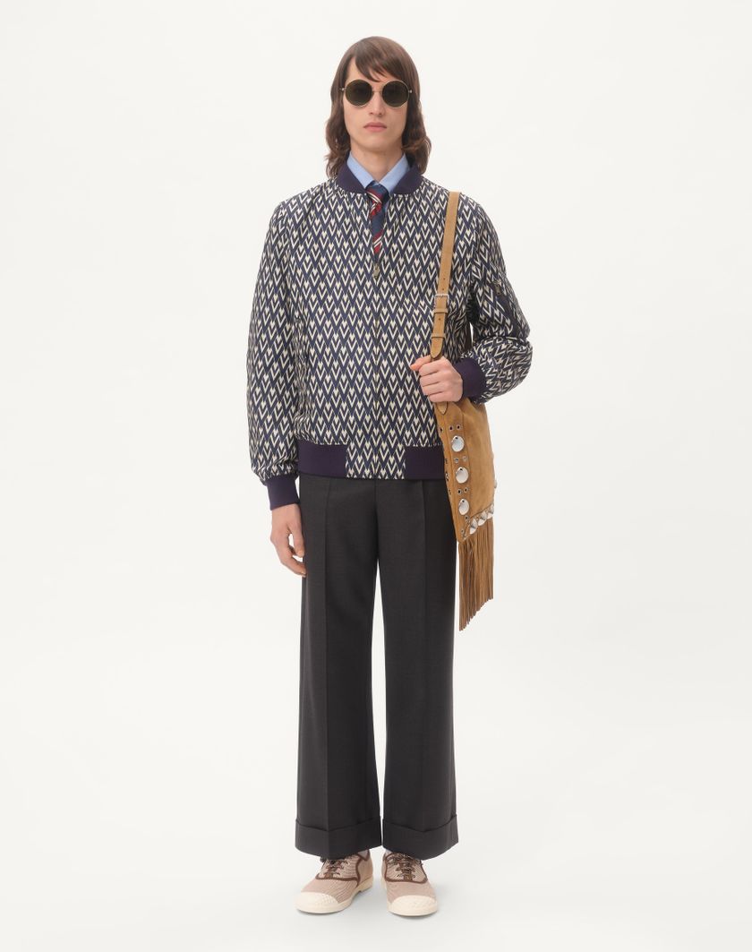 Valentino Handbags Bomber In Nylon Con Stampa Toute La V Per Uomo In Navy/crema | Valentino IT