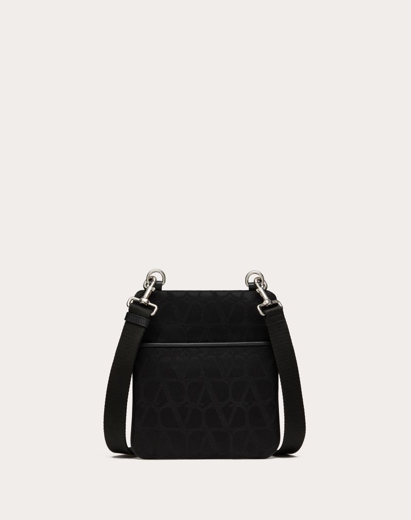 Valentino Handbags Borsa A Tracolla Toile Iconographe In Tessuto Tecnico Con Dettagli In Pelle Per Uomo In Nero | Valentino IT