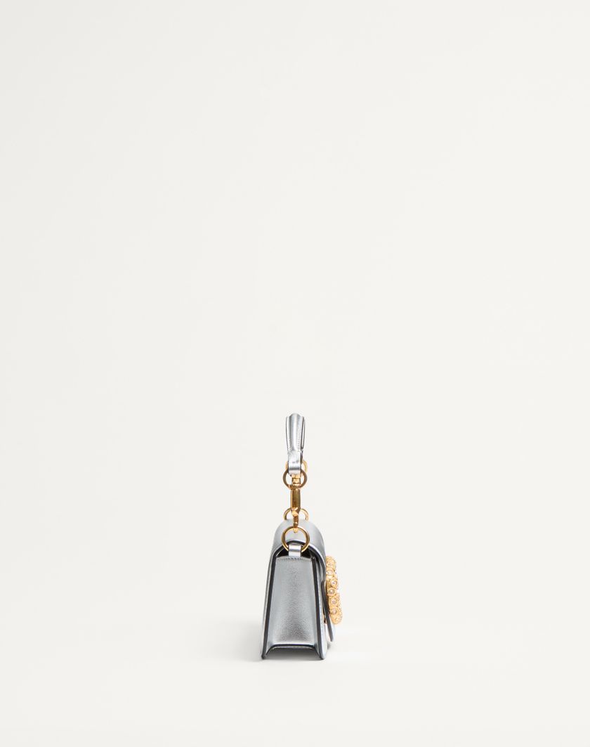 Valentino Handbags Borsa Piccola A Spalla Valentino Garavani Locò In Vitello Laminato Con Logo Gioiello Per Donna In Rose Violet | Valentino IT