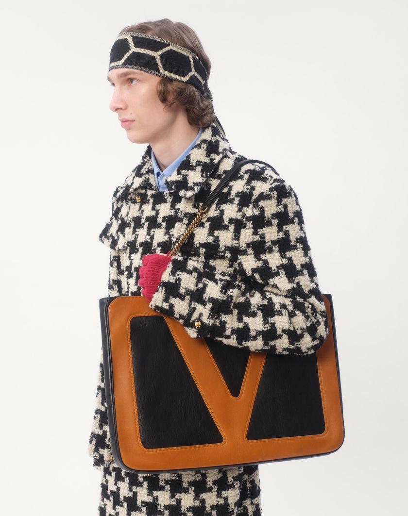 Valentino Handbags Borsa Shopping Grande Valentino Garavani Viva Superstar In Nappa Per Uomo In Nero/spezia | Valentino IT