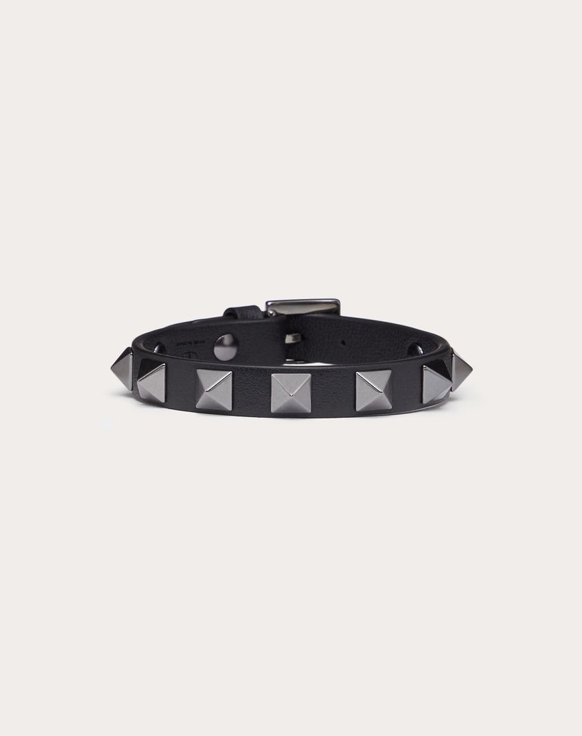 Valentino Handbags Bracciale Rockstud In Pelle E Borchie Finitura Rutenio Nero per Uomo in Nero | Valentino IT