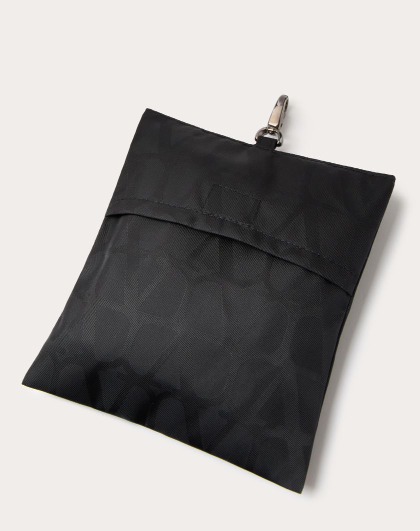 Valentino Handbags Bucket Hat Reversibile Toile Iconographe In Nylon Con Pochette Per Uomo In Nero | Valentino IT