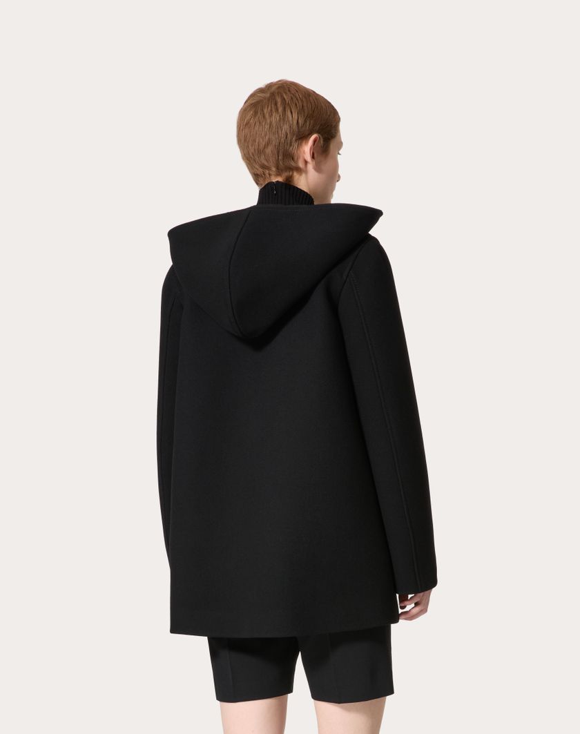 Valentino Handbags Caban In Compact Coat Ricamato Per Donna In Nero | Valentino IT