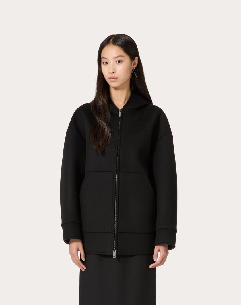 Valentino Handbags Caban In Compact Drap Per Donna In Nero | Valentino IT