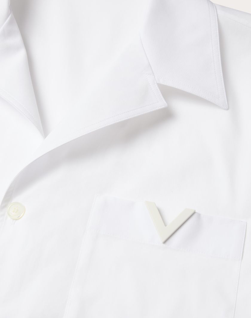 Valentino Handbags Camicia Da Bowling In Popeline Di Cotone Con V Detail Gommata Per Uomo In Bianco | Valentino IT