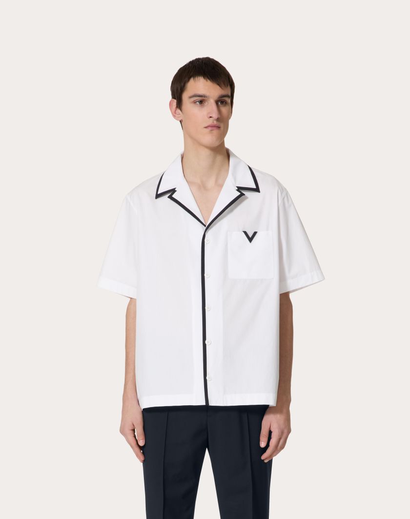 Valentino Handbags Camicia Da Bowling In Popeline Di Cotone Con V Detail Gommata Per Uomo In Bianco | Valentino IT