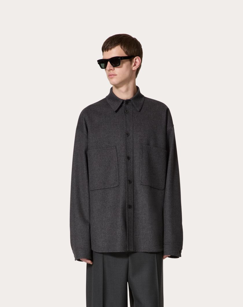 Valentino Handbags Camicia In Feltro Di Lana Double Per Uomo In Grigio | Valentino IT