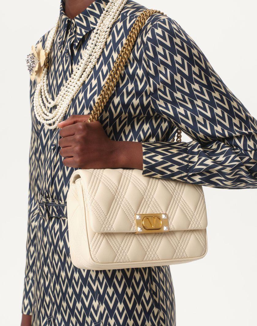 Valentino Handbags Camicia In Twill Toute La V Per Donna In Nero/avorio | Valentino IT